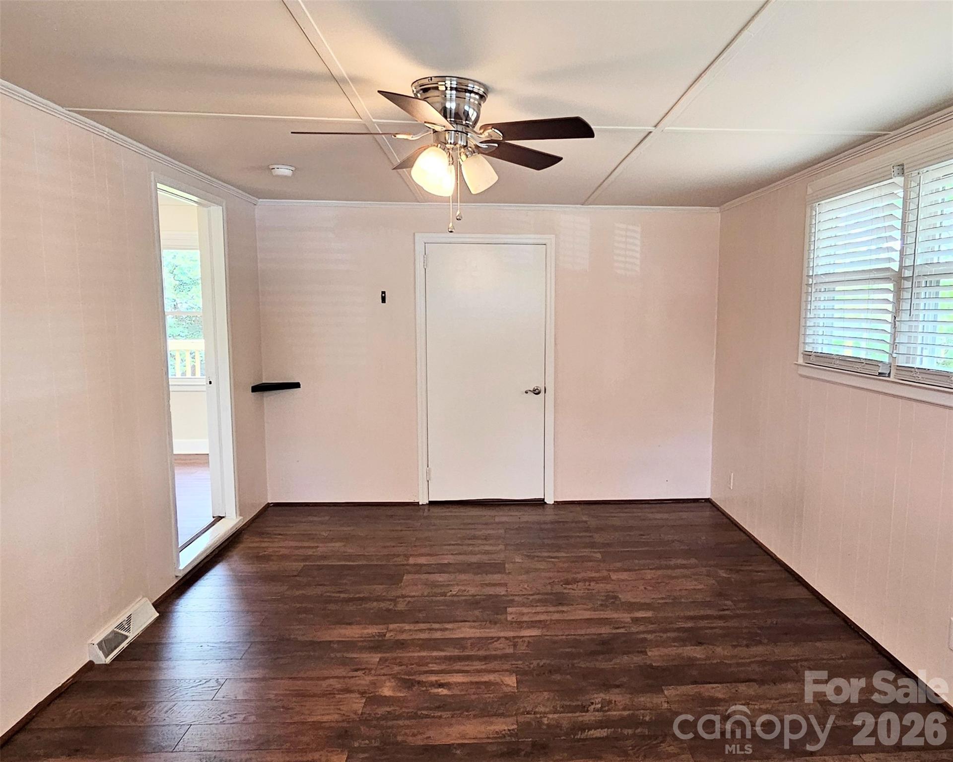 Dutchman Heights - Residential