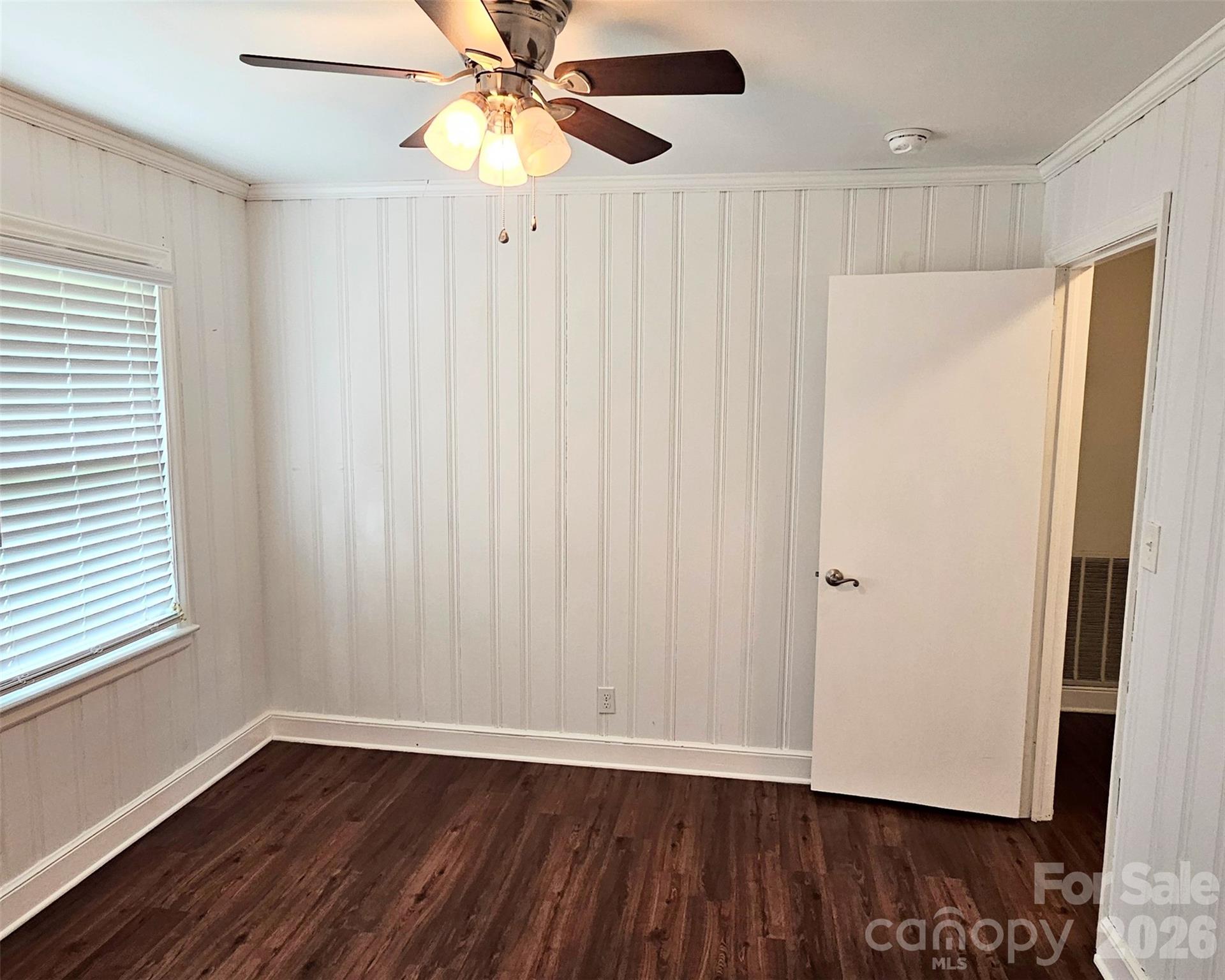 Dutchman Heights - Residential