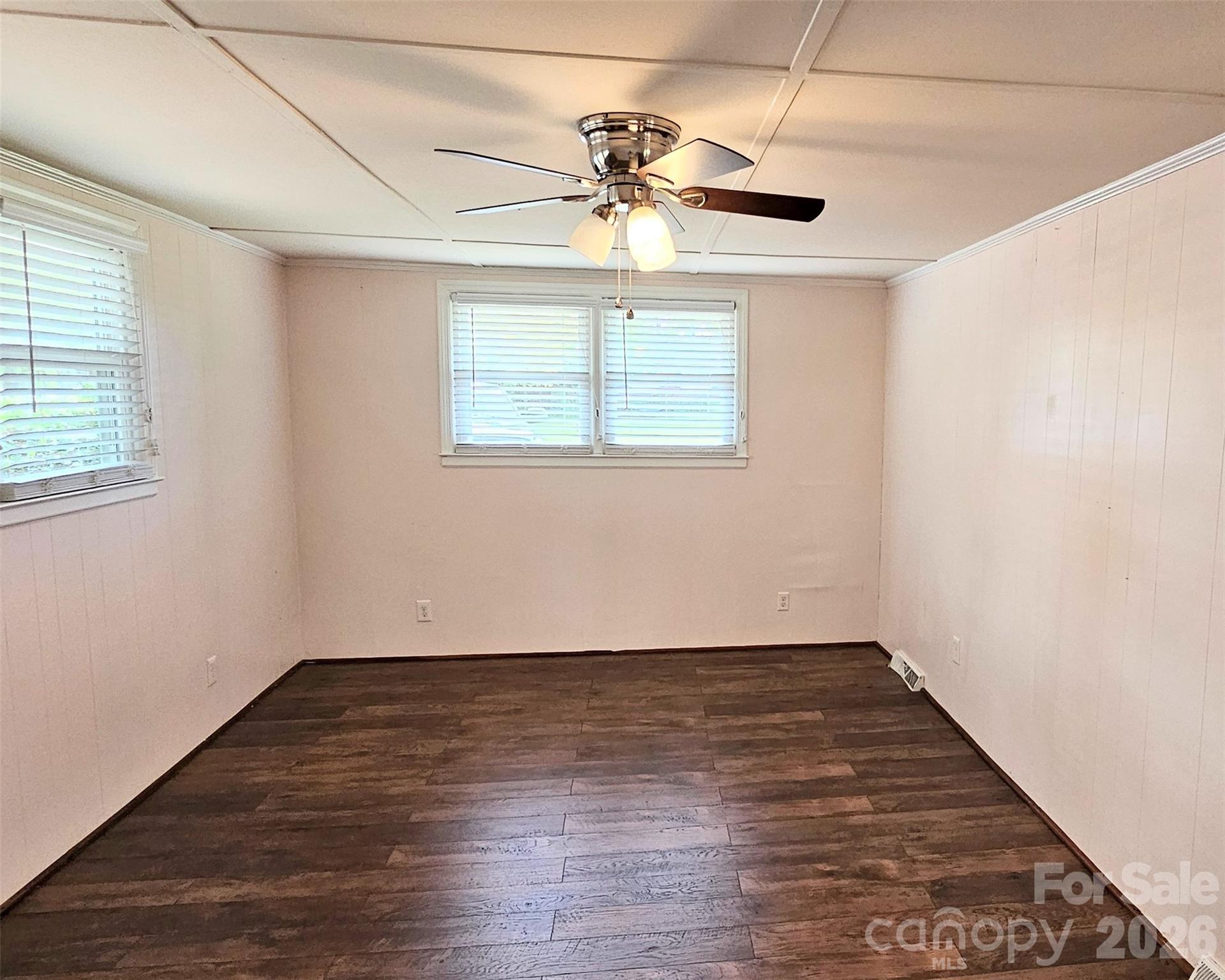 Dutchman Heights - Residential