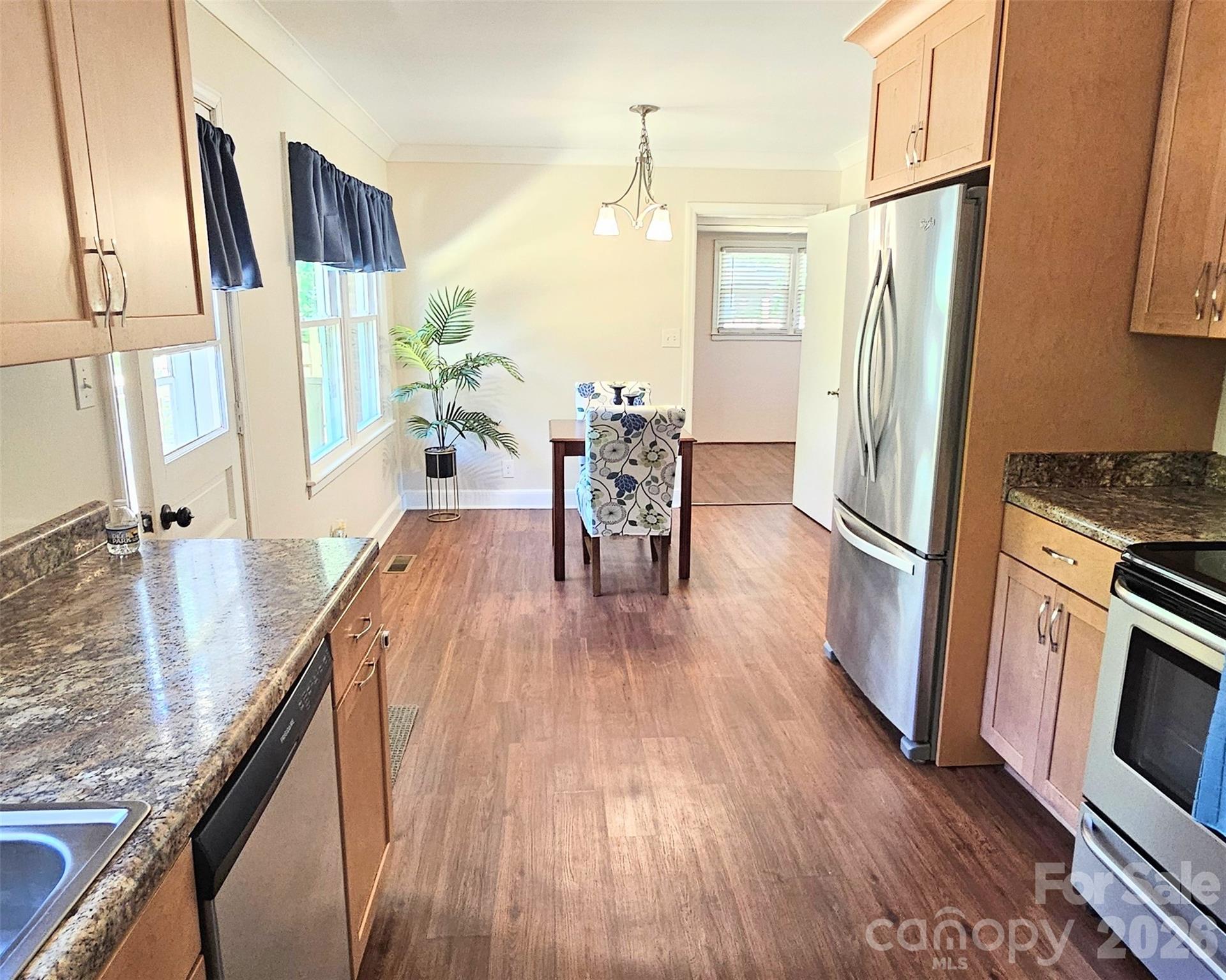 Dutchman Heights - Residential