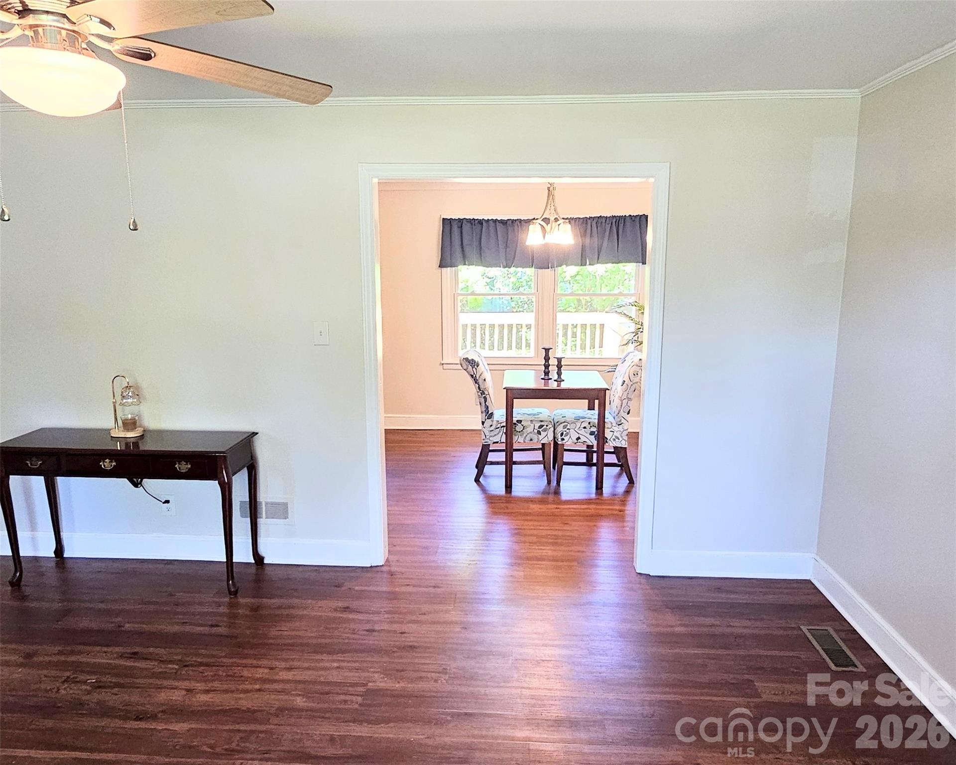 Dutchman Heights - Residential