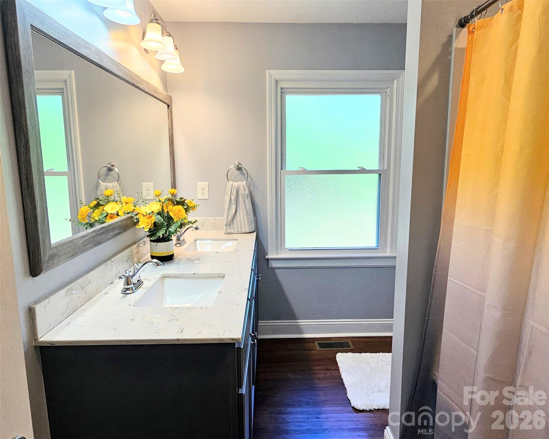 Dutchman Heights - Residential