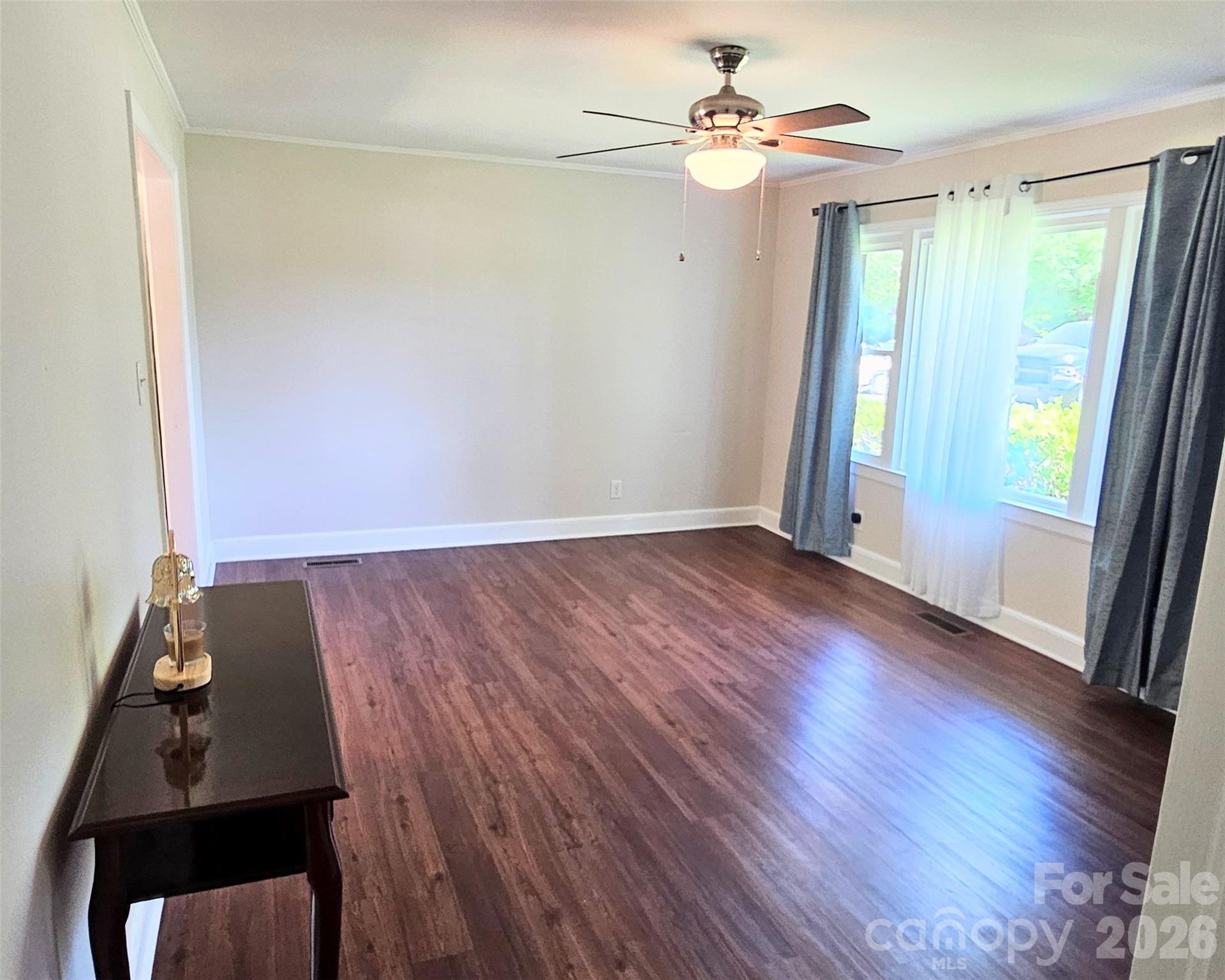 Dutchman Heights - Residential