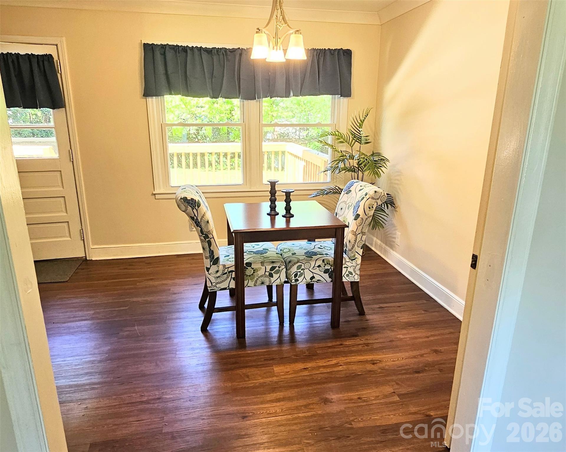 Dutchman Heights - Residential