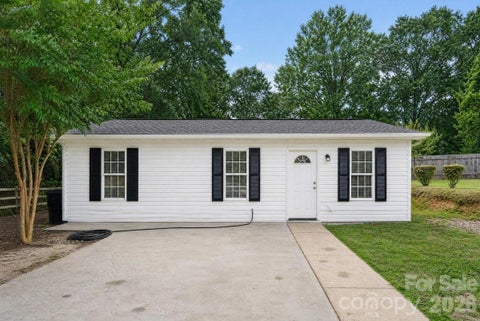 Photo of 407 S Trenton Street, Gastonia, NC 28052 (MLS # 4419063)