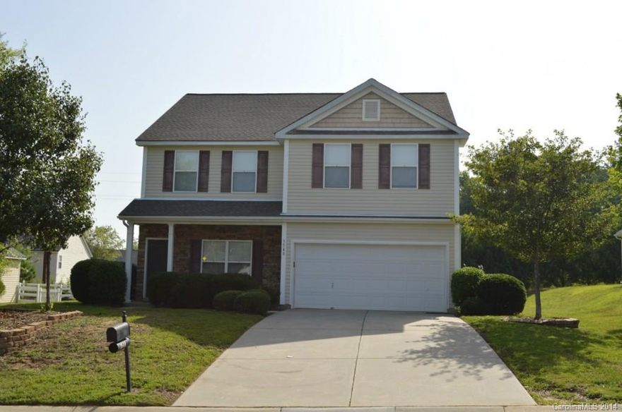 Nice, 4 bedroom 2 1/2 bathroom.  Large greatroom with gas log fireplace.  Large, Private backyard!