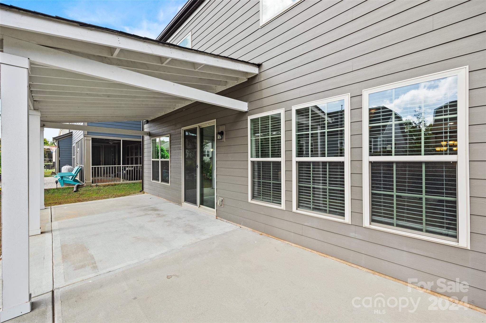 Oakland Pointe - Residential