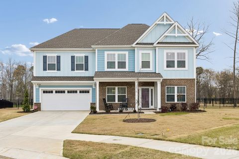 Photo of 911 Cypress Point Lane, Monroe, NC 28112 (MLS # 4357041)