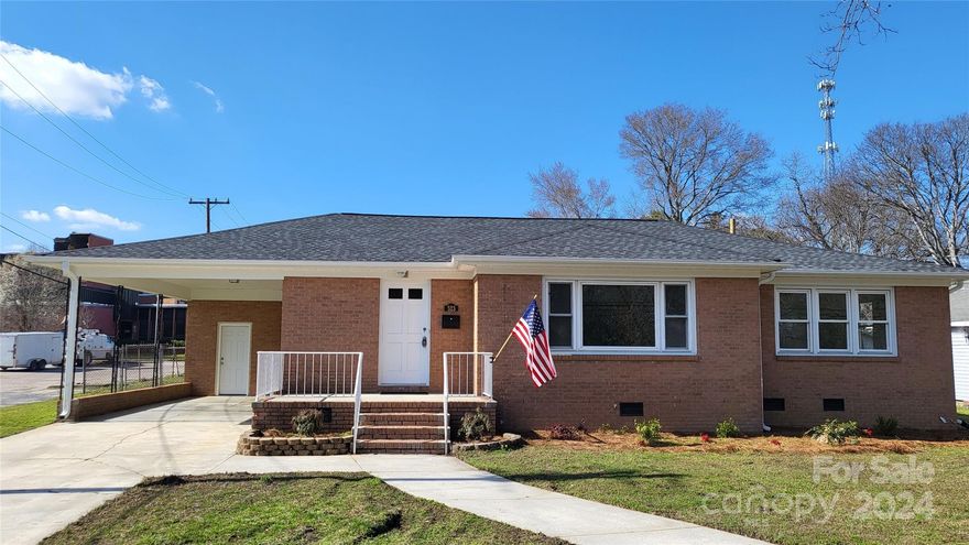 Recently refreshed brick home just outside the Chester city limits. Spacious kitchen with new cabinets, granite countertops, light fixtures and appliances. Large, flat and fenced backyard.