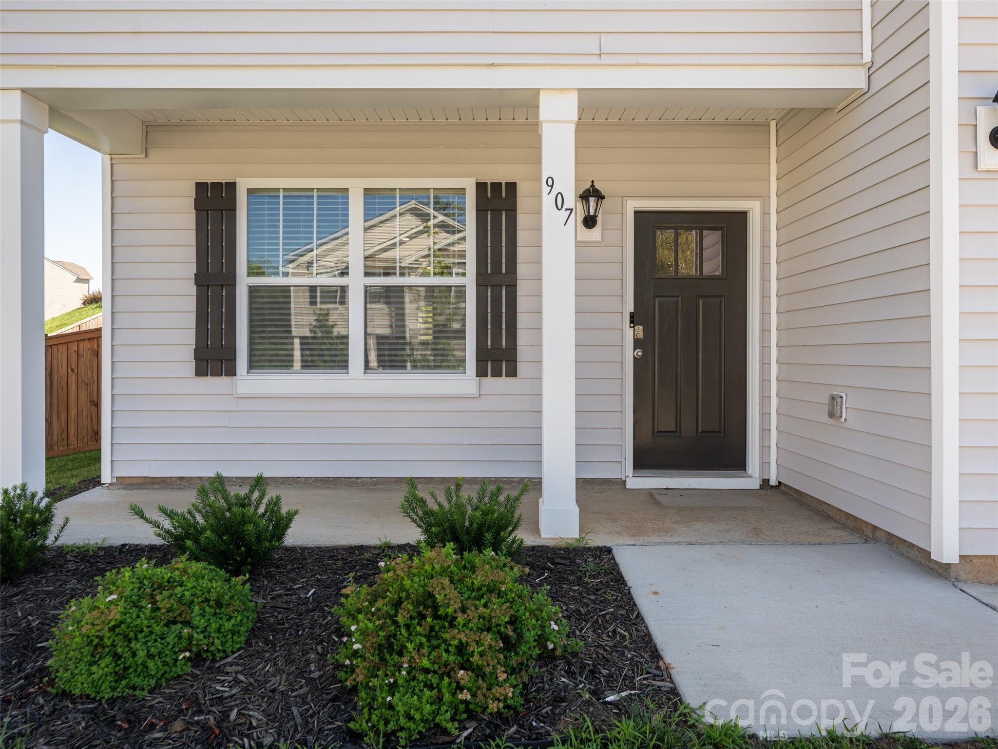 907 Newport Court