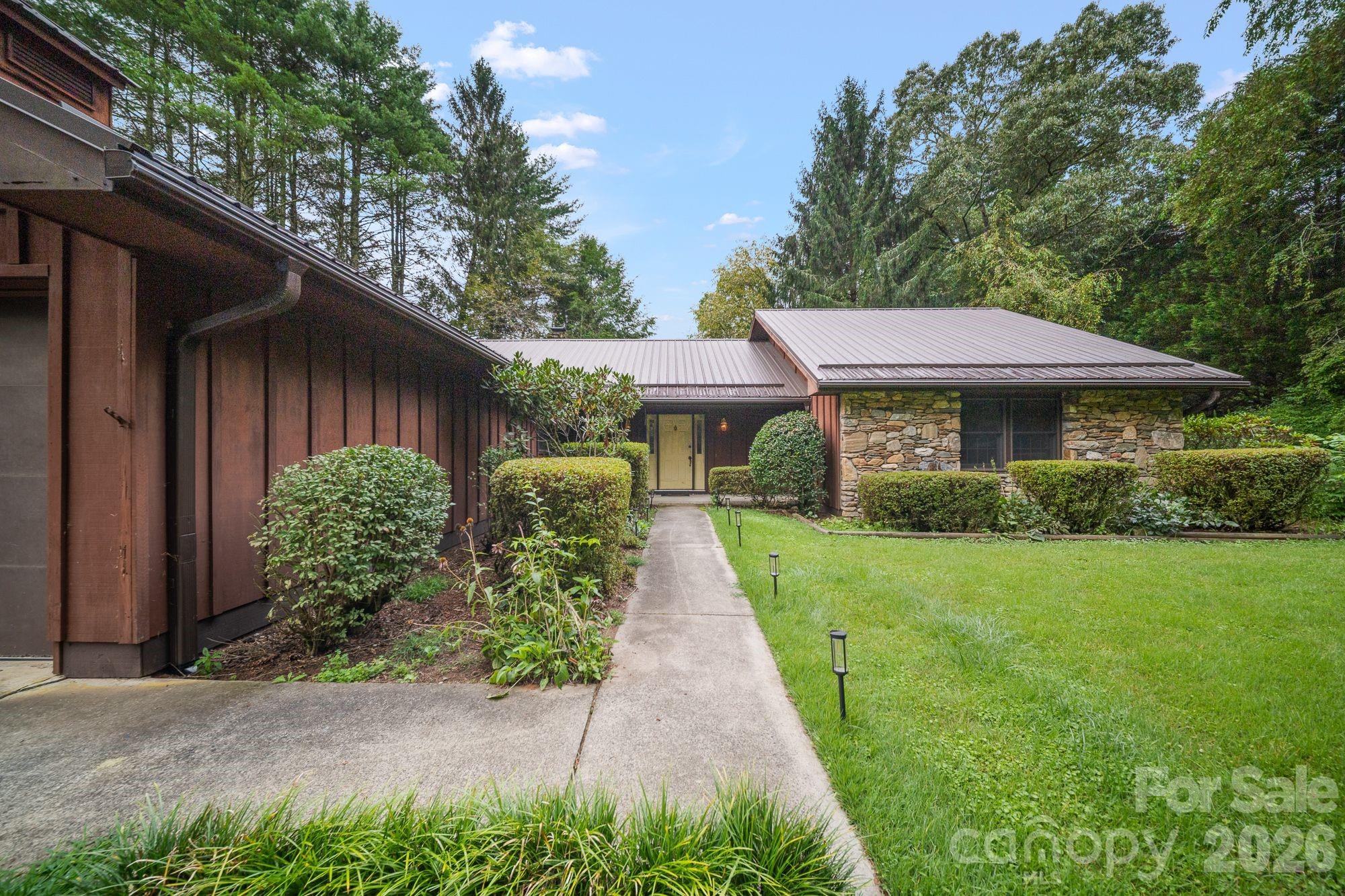 140 Redwood Street