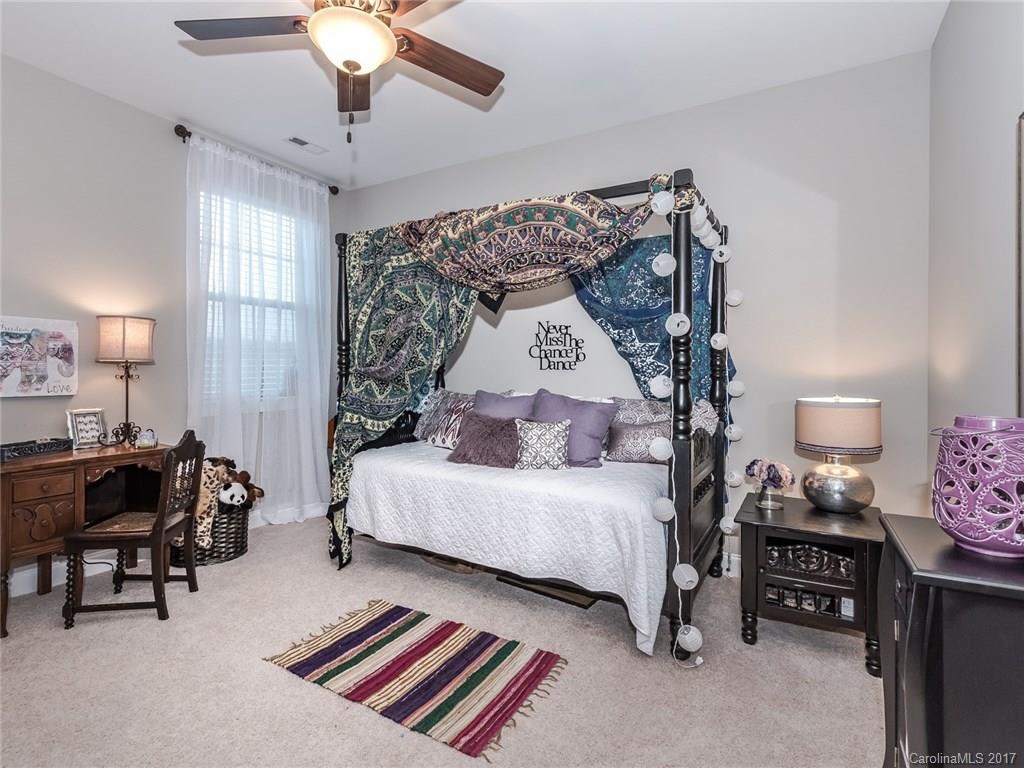 Riverwalk - Residential