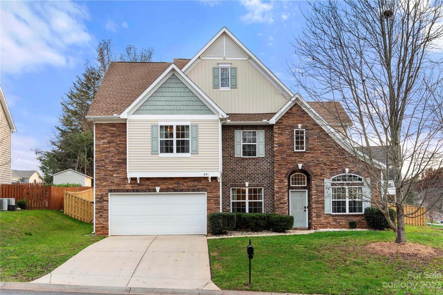 This four bedroom home has been primed for a new owner with so many new features and upgrades. New roof, new backyard fence, HVAC running like new, upgraded toliets, faucets and light fixtures...this is a home that you definetly want to check out.  The location is the northern part of Lake Wylie, 1 mile from the NC border for your commute will be great and you will saving on the lower SC tax and enjoy one of the best school districts of the county.  Amenities here include tennis courts, swimming pools, playgrounds, walking trails, gazebo and a fishing pond...all of these create a wonderful neighborhood and memories.  All bedrooms are upstairs along with a loft area which is set up currently for movies.  Downstairs you will find plenty of living areas, including a dining room, den and office.  Come by and see if this is the home you've been waiting to hit the market!