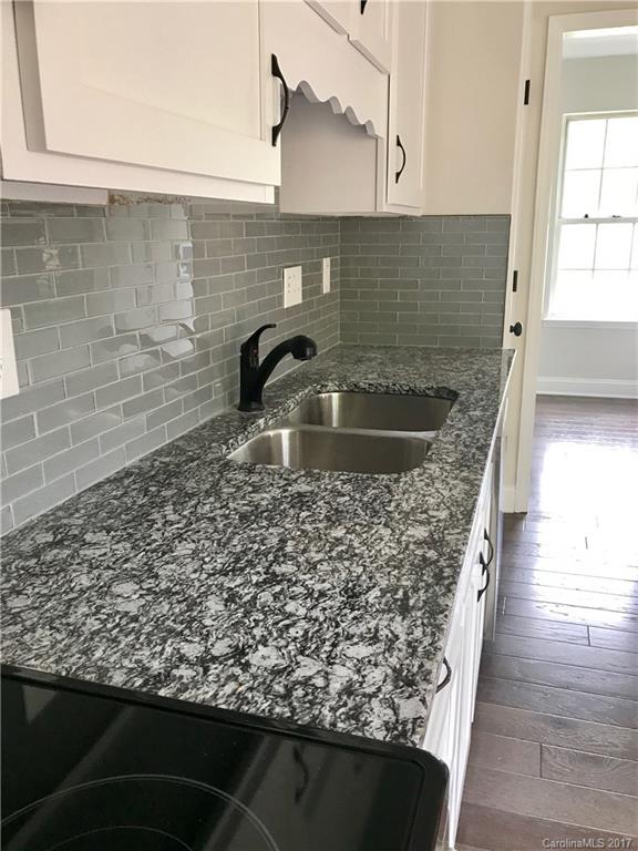 Olde Whitehall - Residential