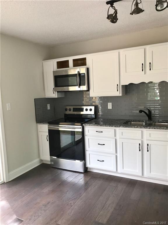 Olde Whitehall - Residential