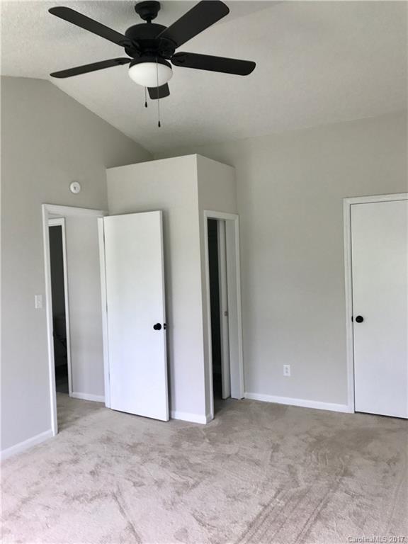 Olde Whitehall - Residential