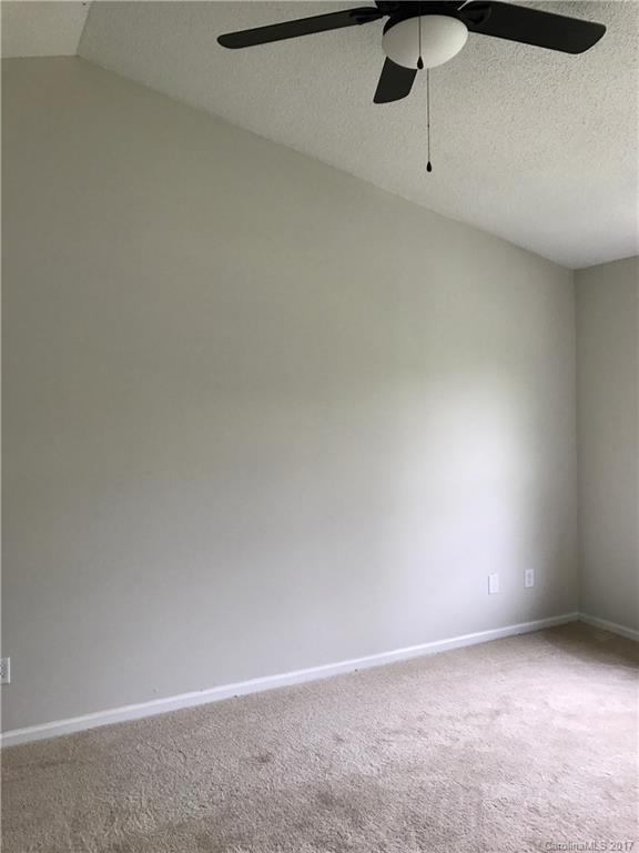 Olde Whitehall - Residential