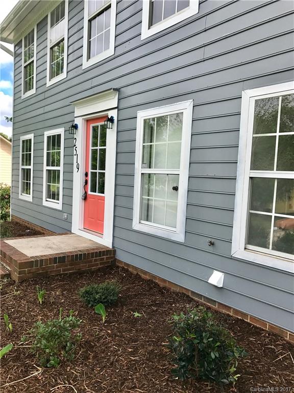 Olde Whitehall - Residential