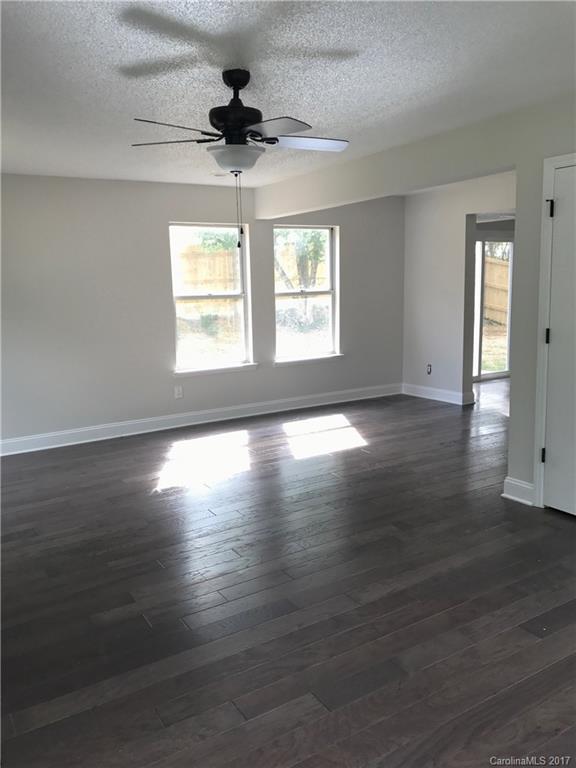 Olde Whitehall - Residential