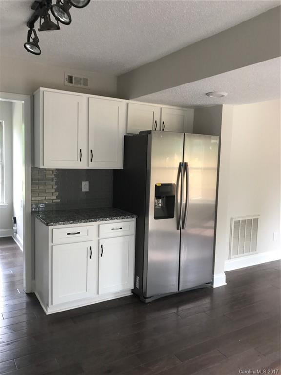 Olde Whitehall - Residential