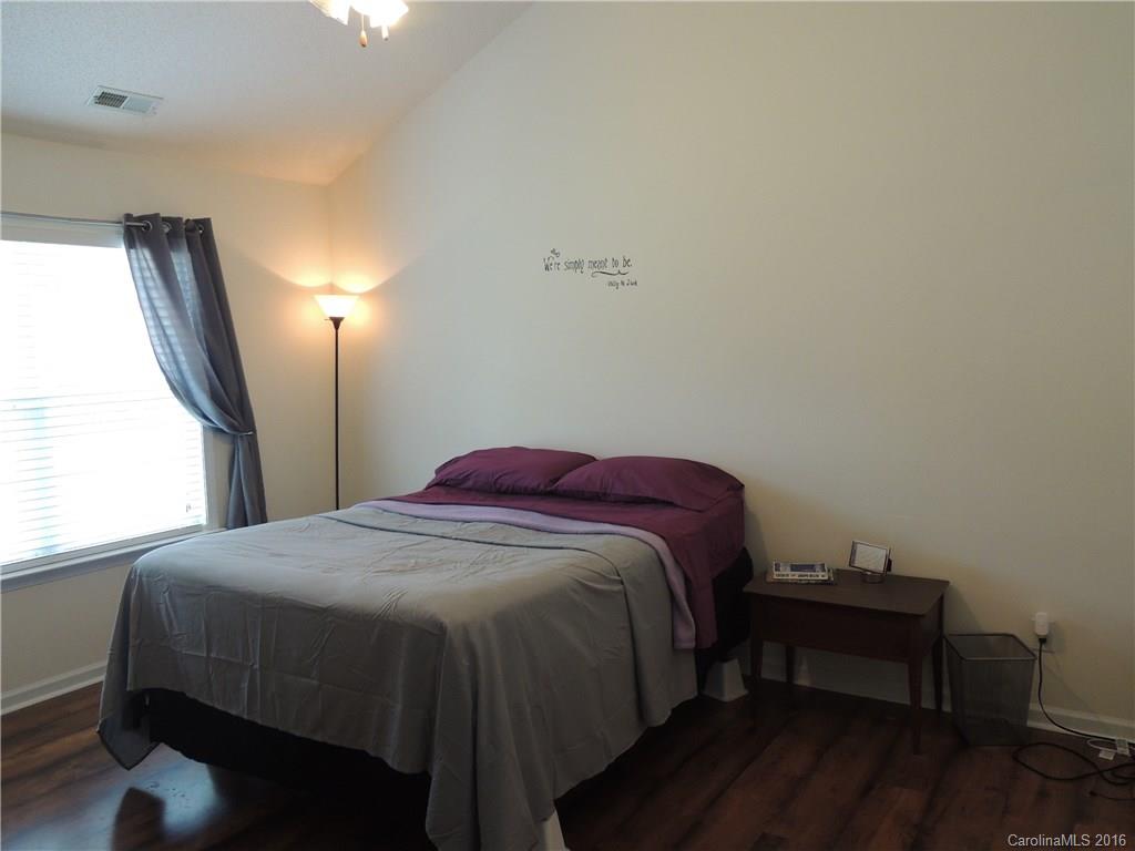 Lakeside - Residential