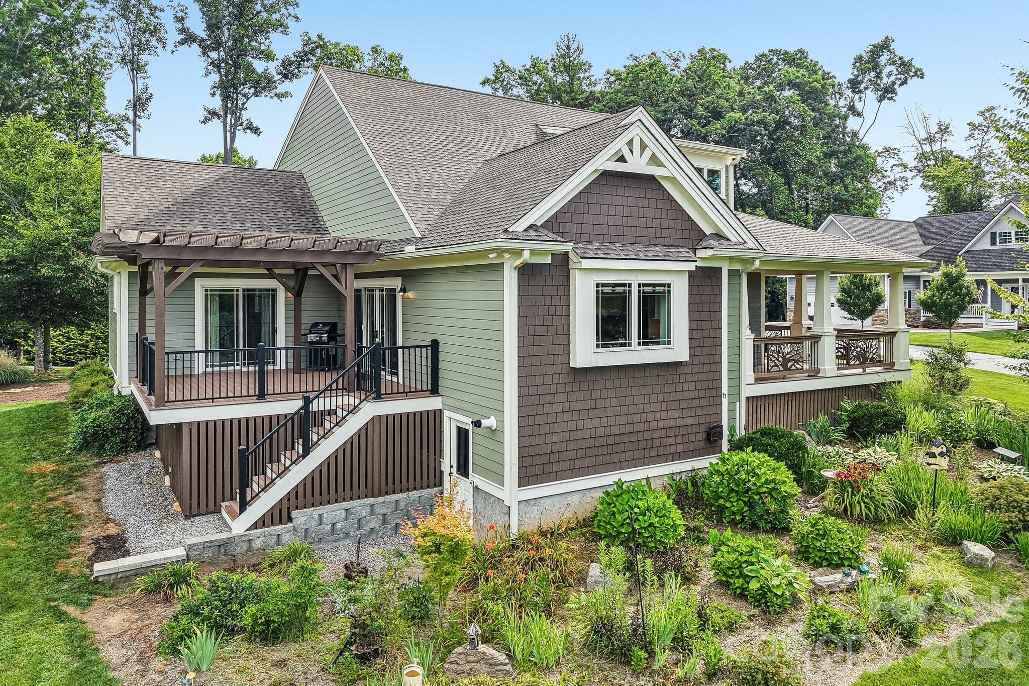 17 Hamilton Woods Lane