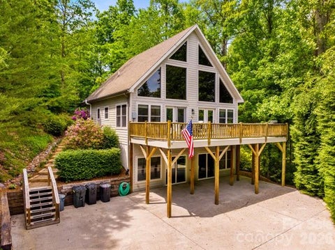 Photo of 19 Holly Crest Lane, Fairview, NC 28730 (MLS # 4395900)