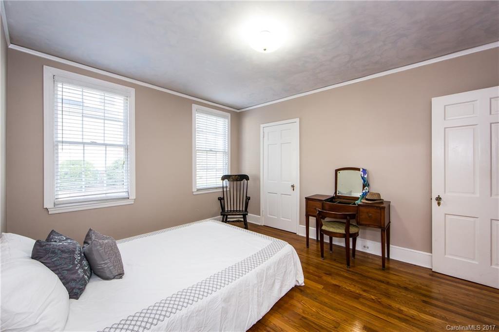 Seventeen Acres - Residential