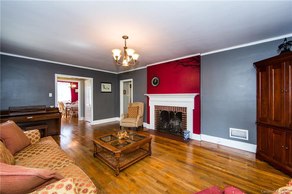 Seventeen Acres - Residential