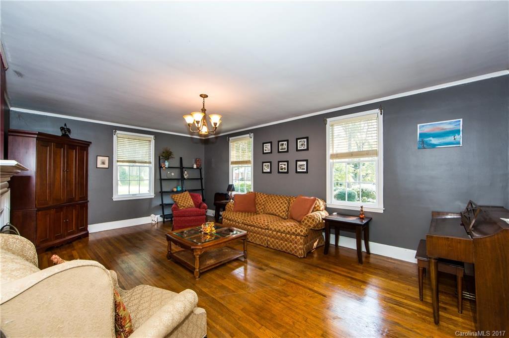 Seventeen Acres - Residential