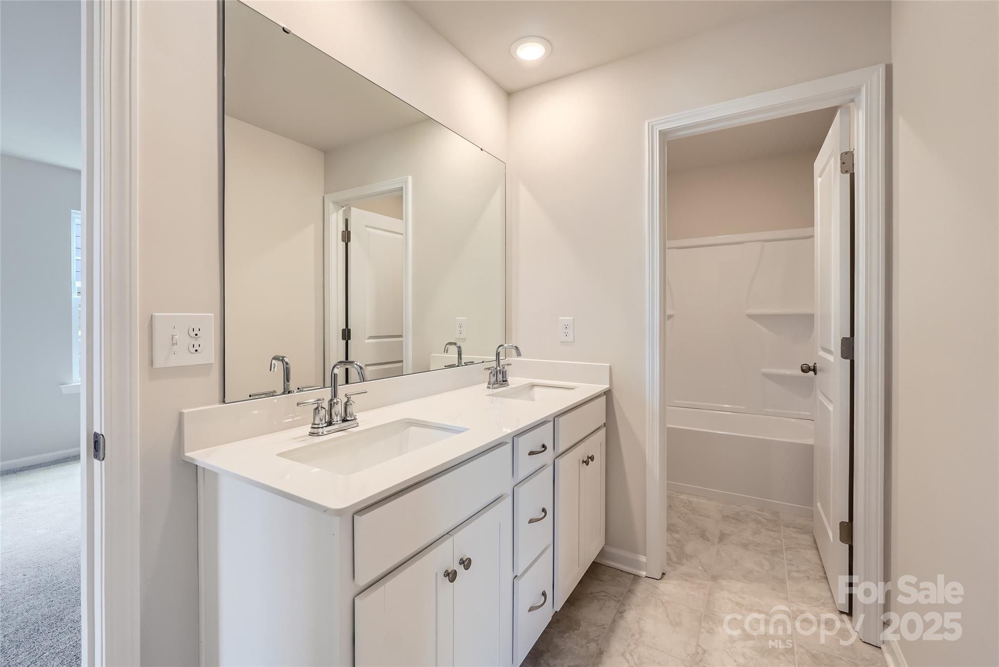 Elizabeth - Residential