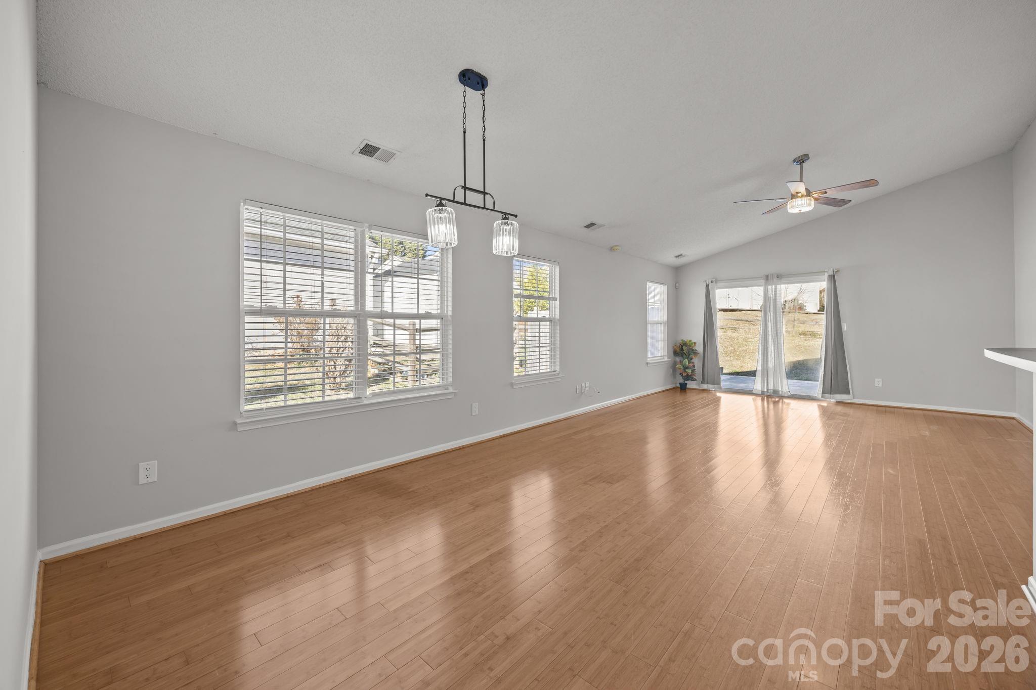 3043 Talledaga Lane SW