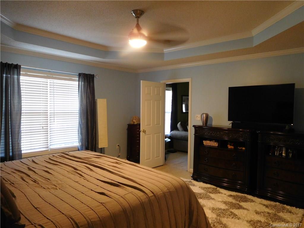 Country Club Estates - Residential