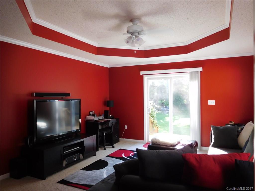 Country Club Estates - Residential