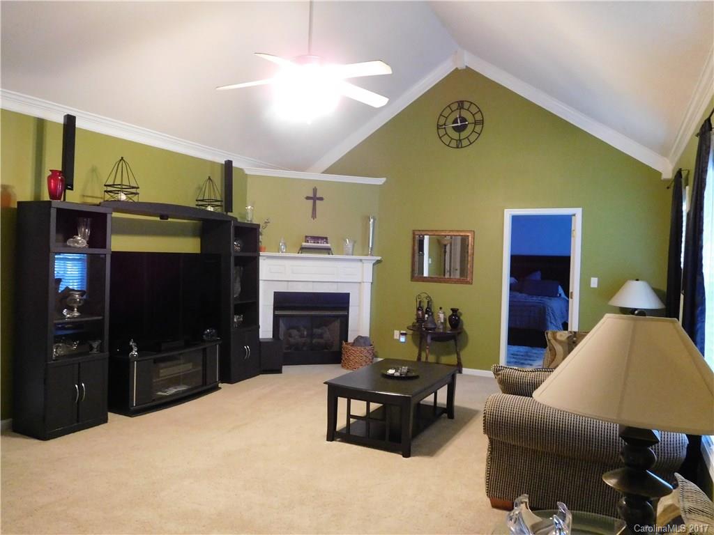 Country Club Estates - Residential