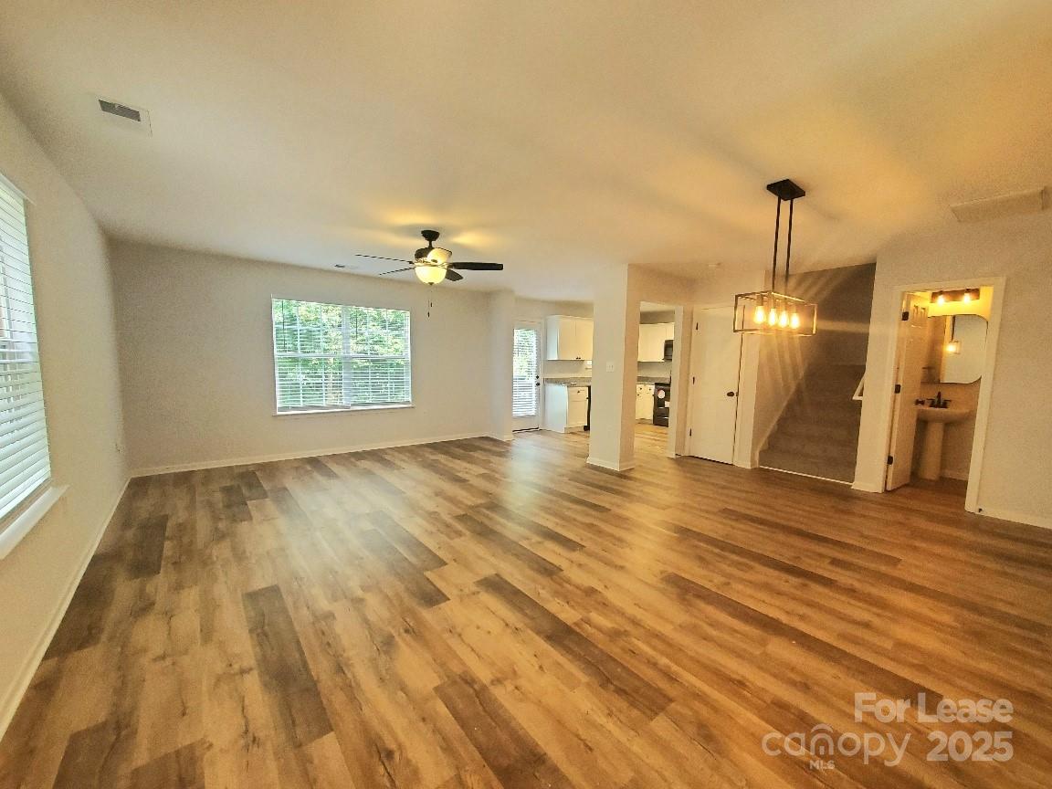 5709 Kelden Walker Lane