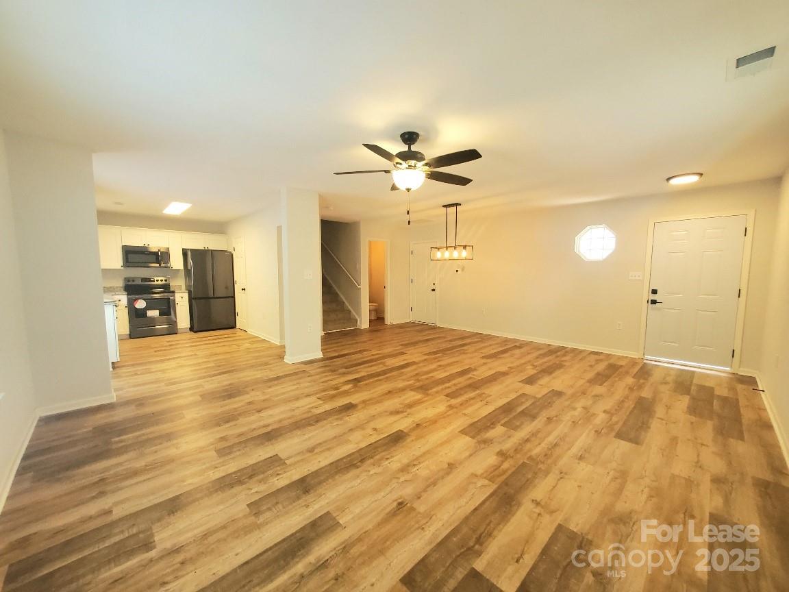 5709 Kelden Walker Lane