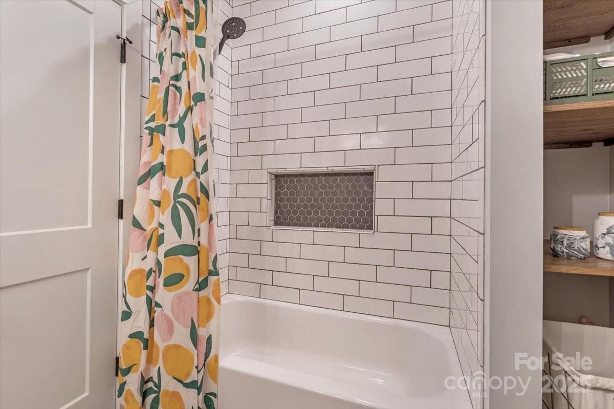 Royal Oaks - Residential