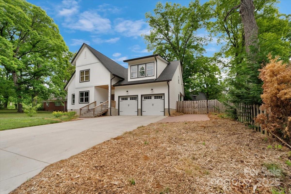 1816 Lisbon Lane