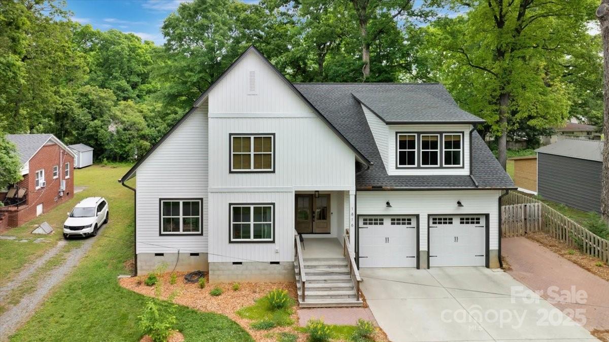 1816 Lisbon Lane