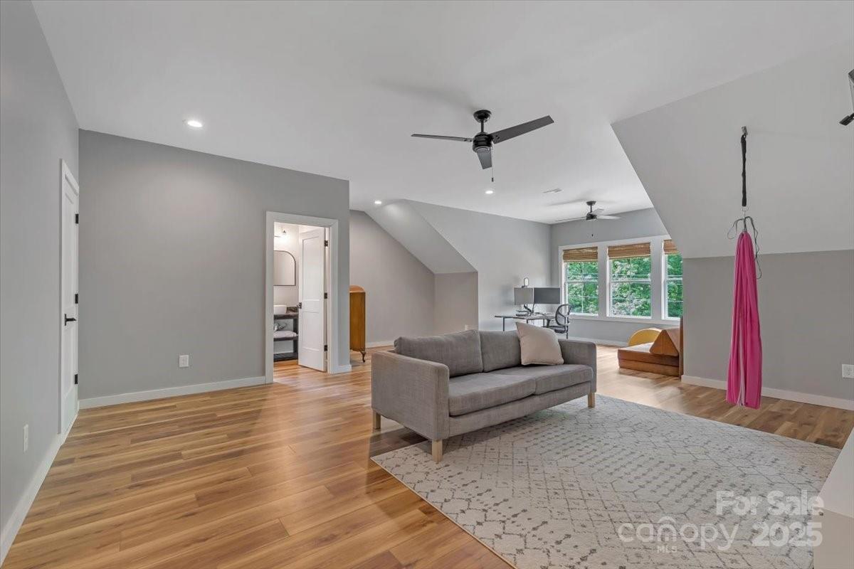 Royal Oaks - Residential