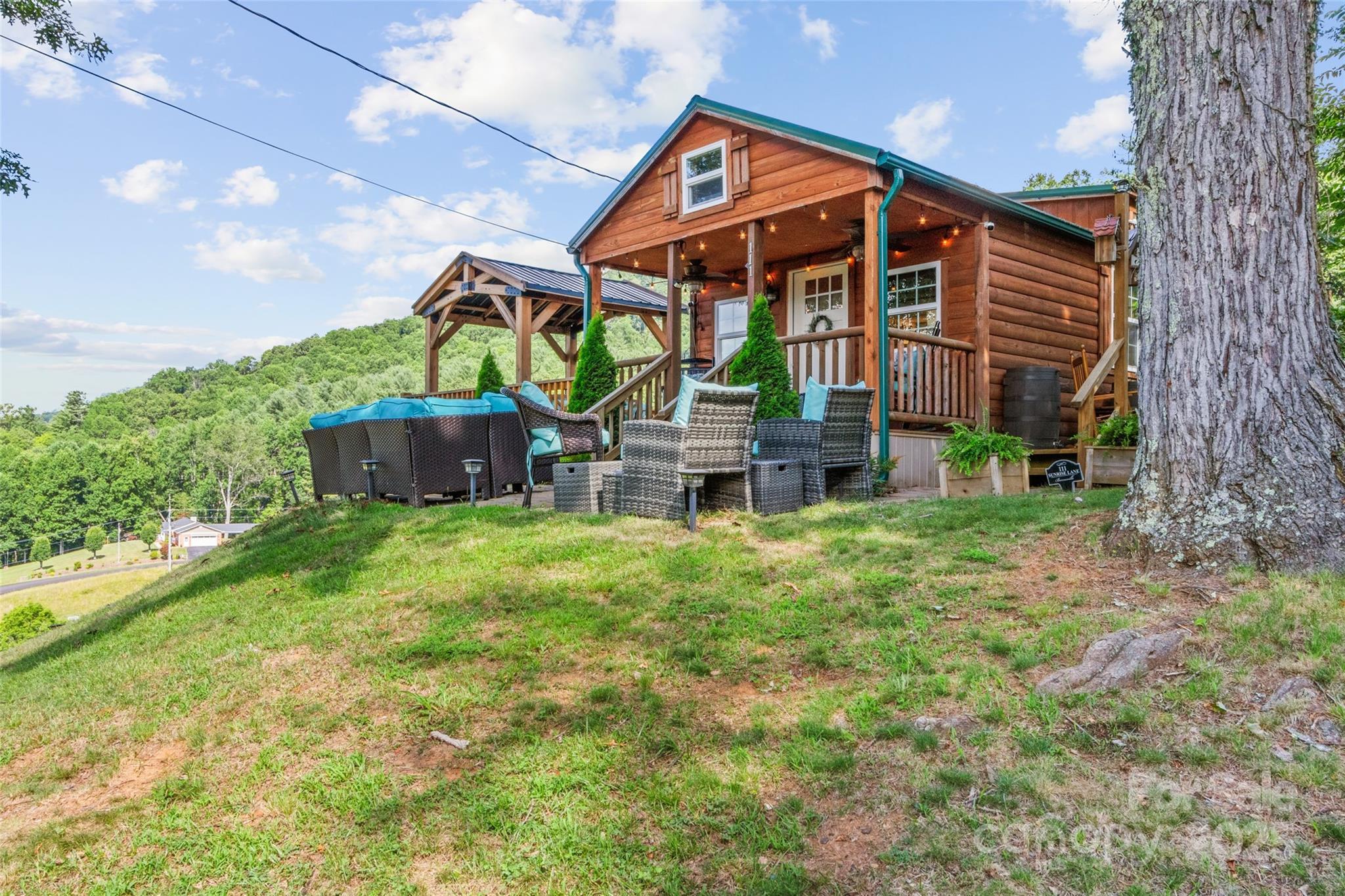 111 Sunrise Lane