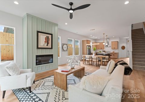 2413 Pruitt Street Charlotte NC 28208