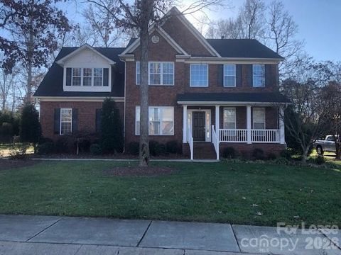 Photo of 2508 Albatross Lane, Matthews, NC 28104 (MLS # 4373357)