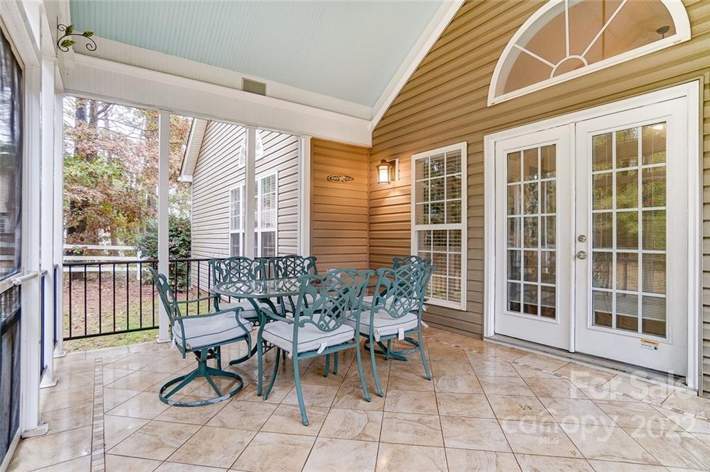 Seven Oaks - Residential