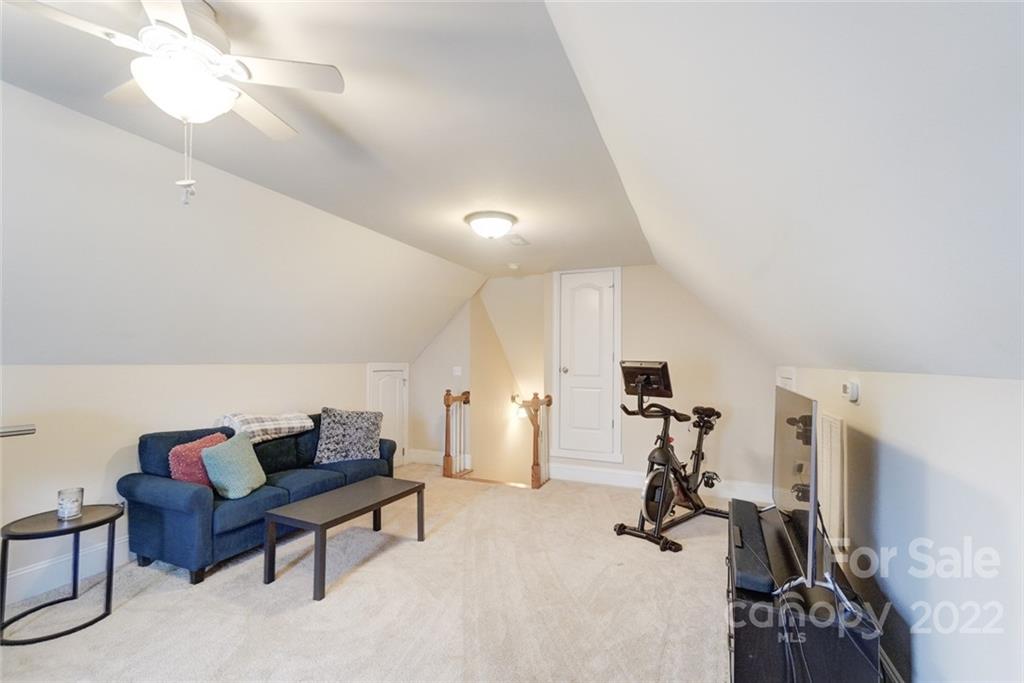 Seven Oaks - Residential