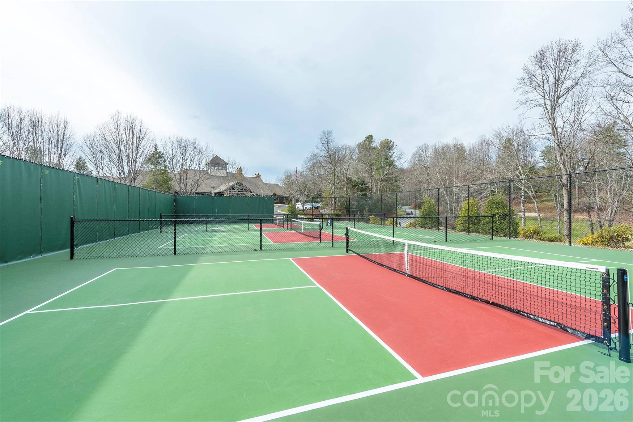 Champion Hills - Land