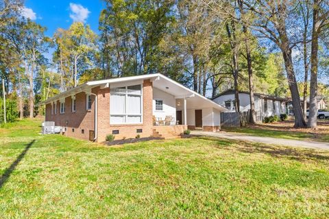 3801 Winterfield Place Charlotte NC 28205