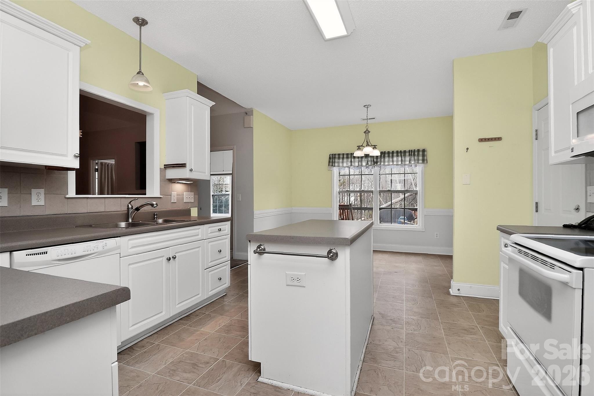 Cobblestone Village - Residential