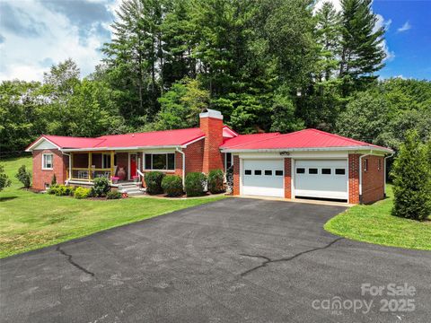 983 Lee Road Clyde NC 28721